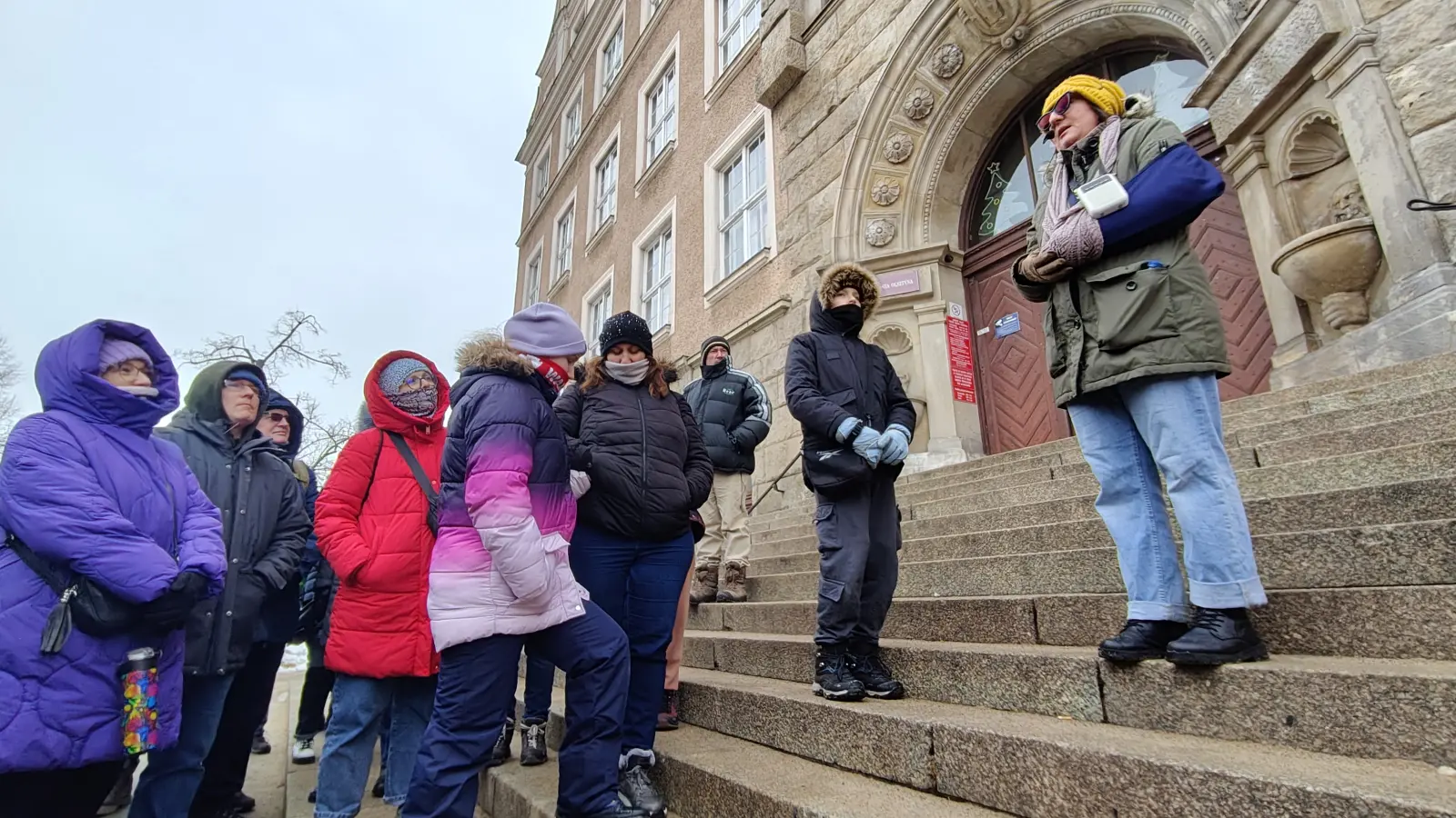 Przewodnik po Olsztynie opowiada o błędach w hymnie Olsztyna