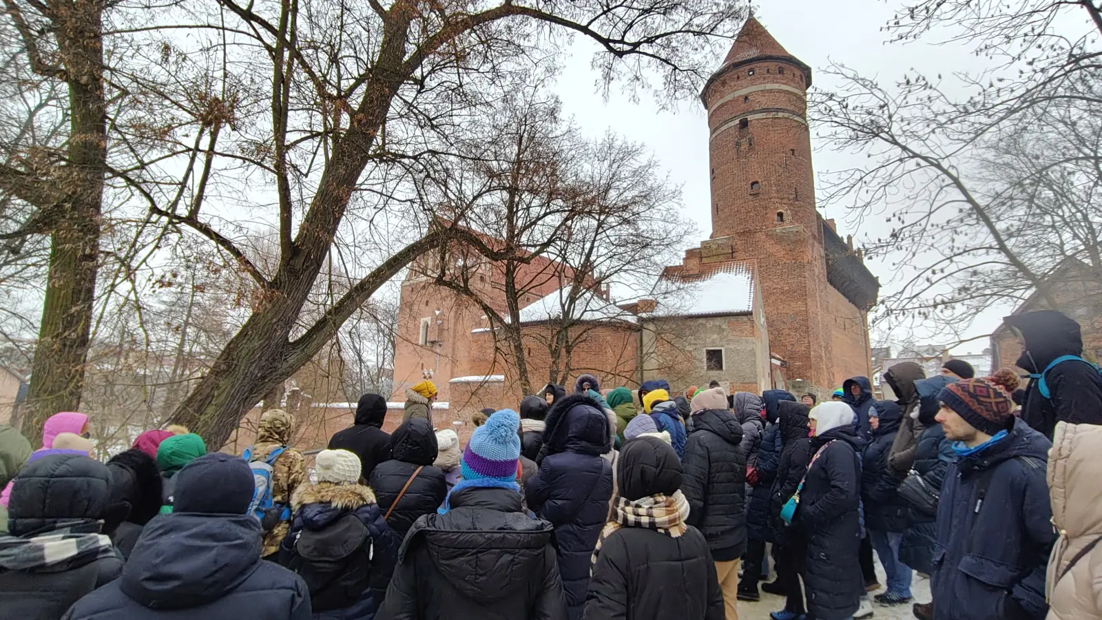 Olsztyński zamek ocalal przed Krzyżakami ale nie przed złodziejami