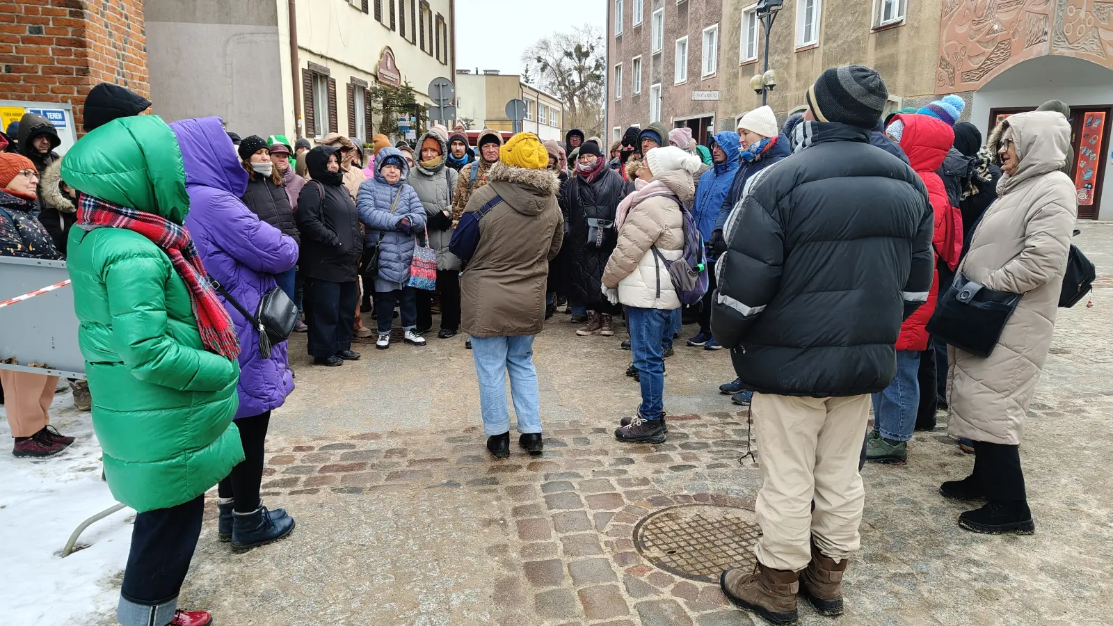 Krymianalna przeszłość mieszkańców miasta opowiadana przez przewodnika turystycznego po Olsztynie