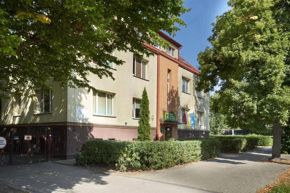 Szkolne Schronisko Młodzieżowe w Olsztynie – budżetowy nocleg w centrum miasta