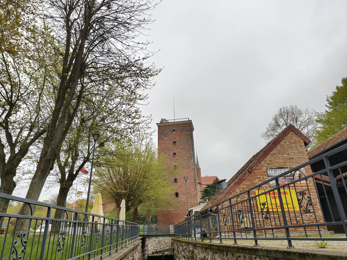 Wieża wodna nad Kanałem Kopernika we Fromborku