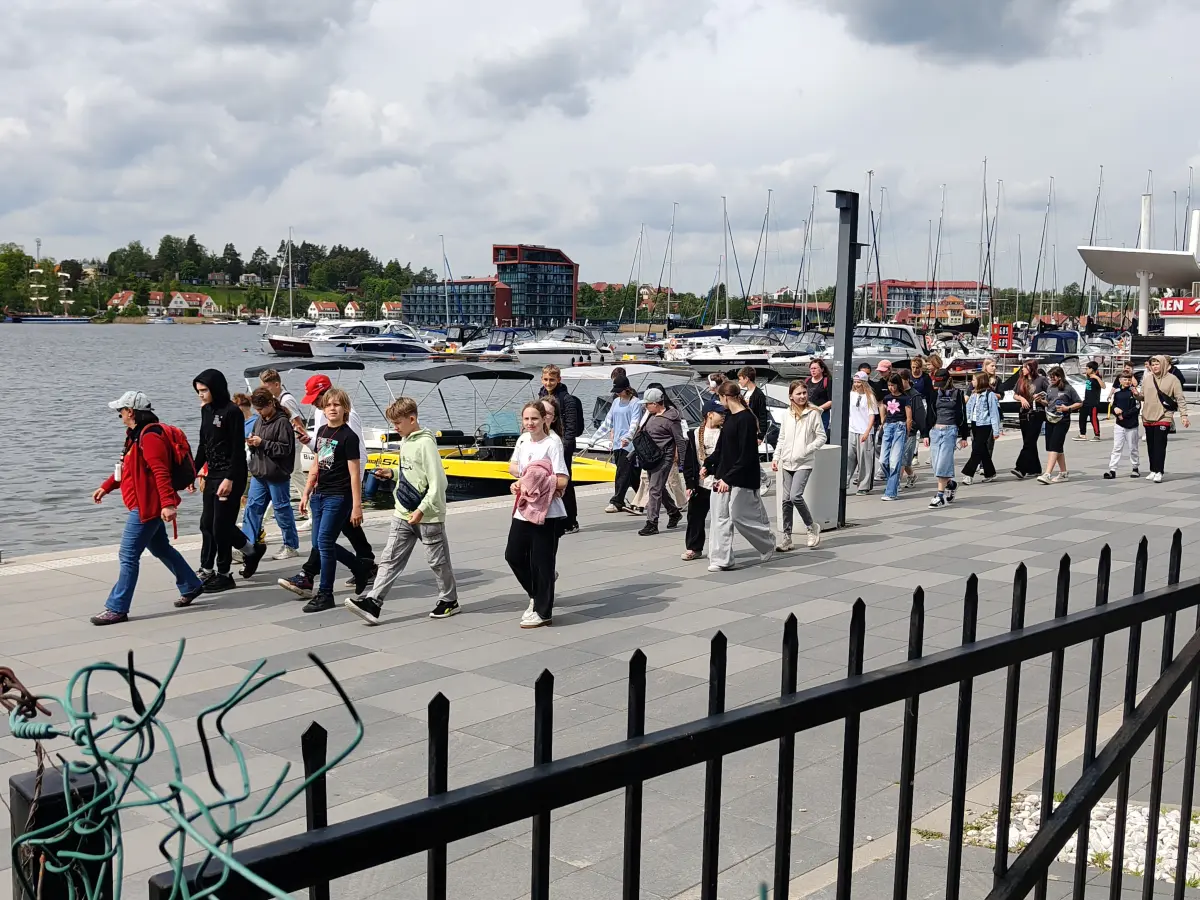Trasa Express w Mikołajkach — Rynek i fontanna Króla Sielaw