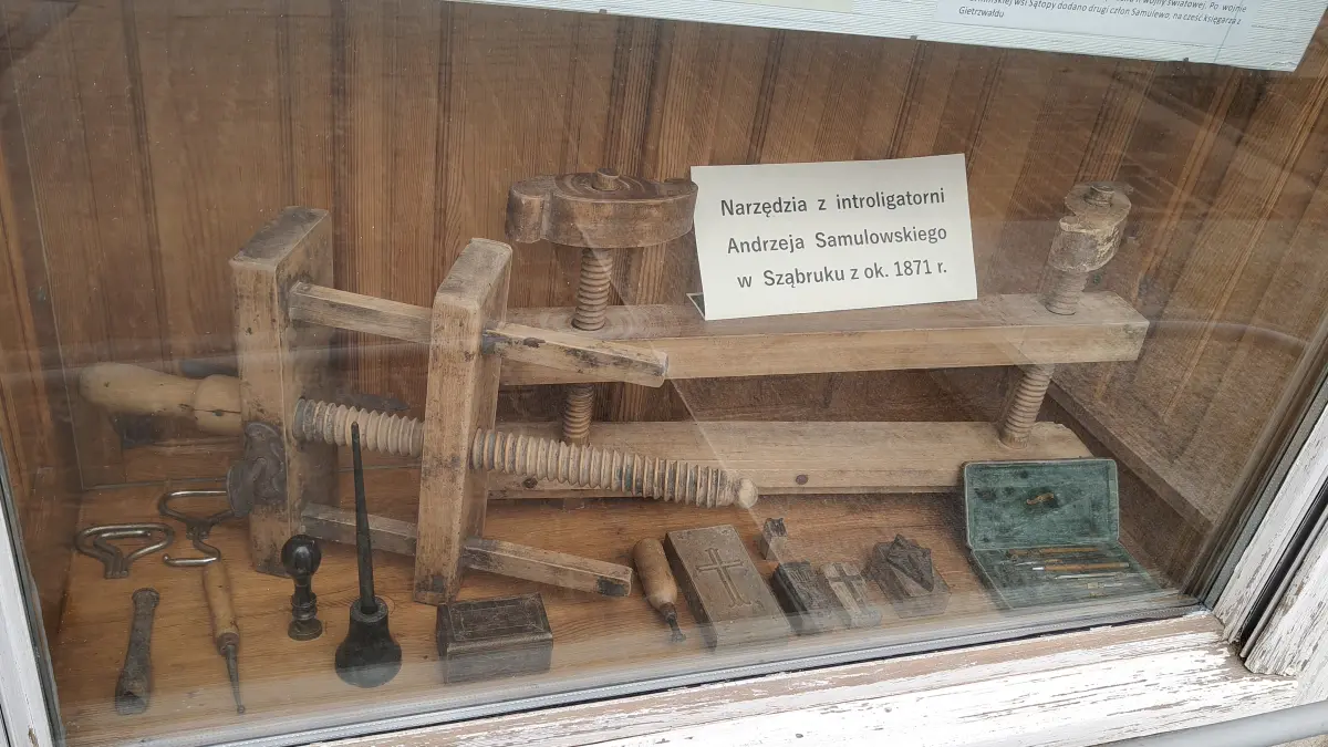 Narzędzia z introligatorni Samulowskiego