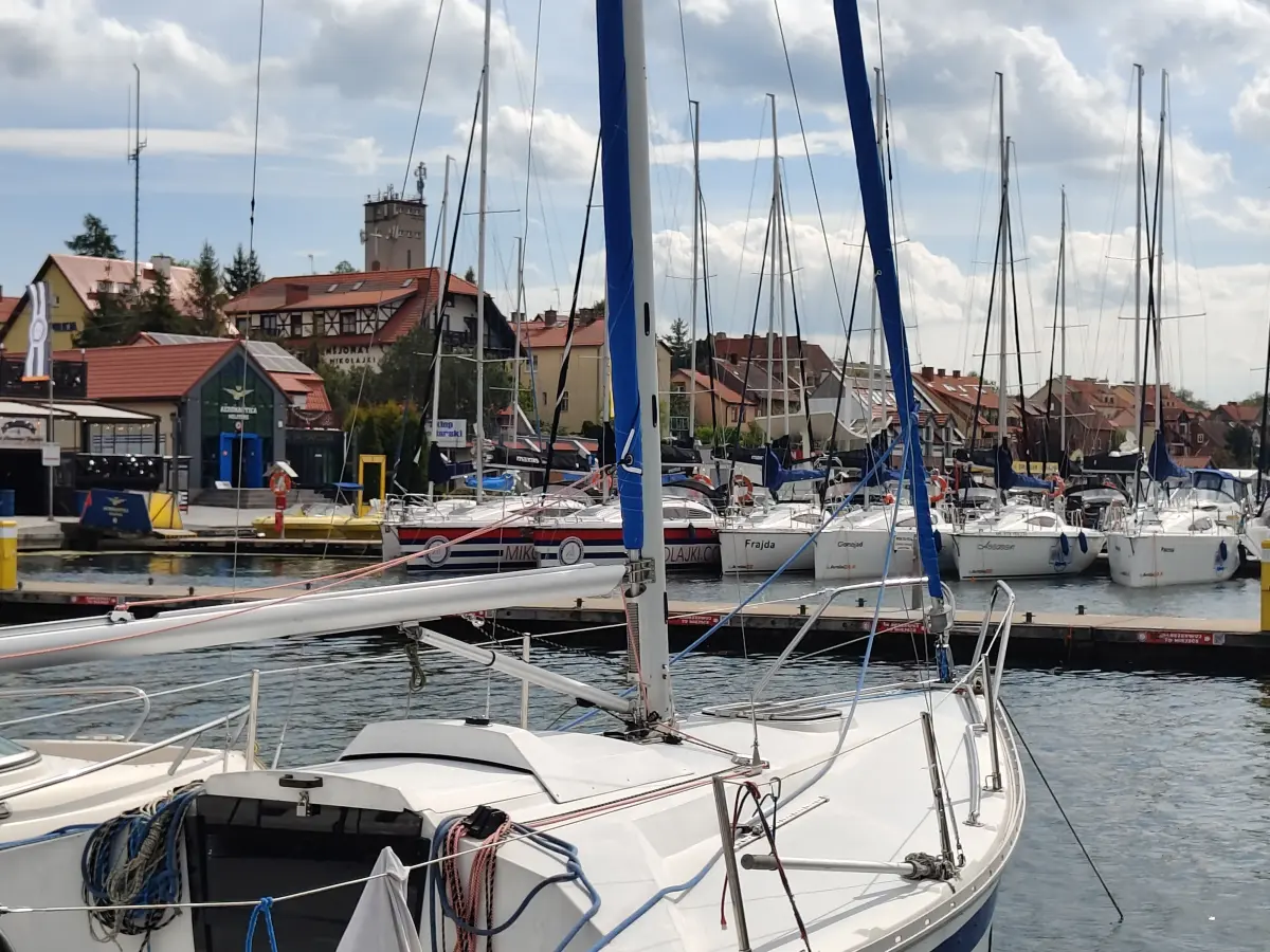 Promenada im. Tadeusza Gołębiewskiego i Wioska Żeglarska