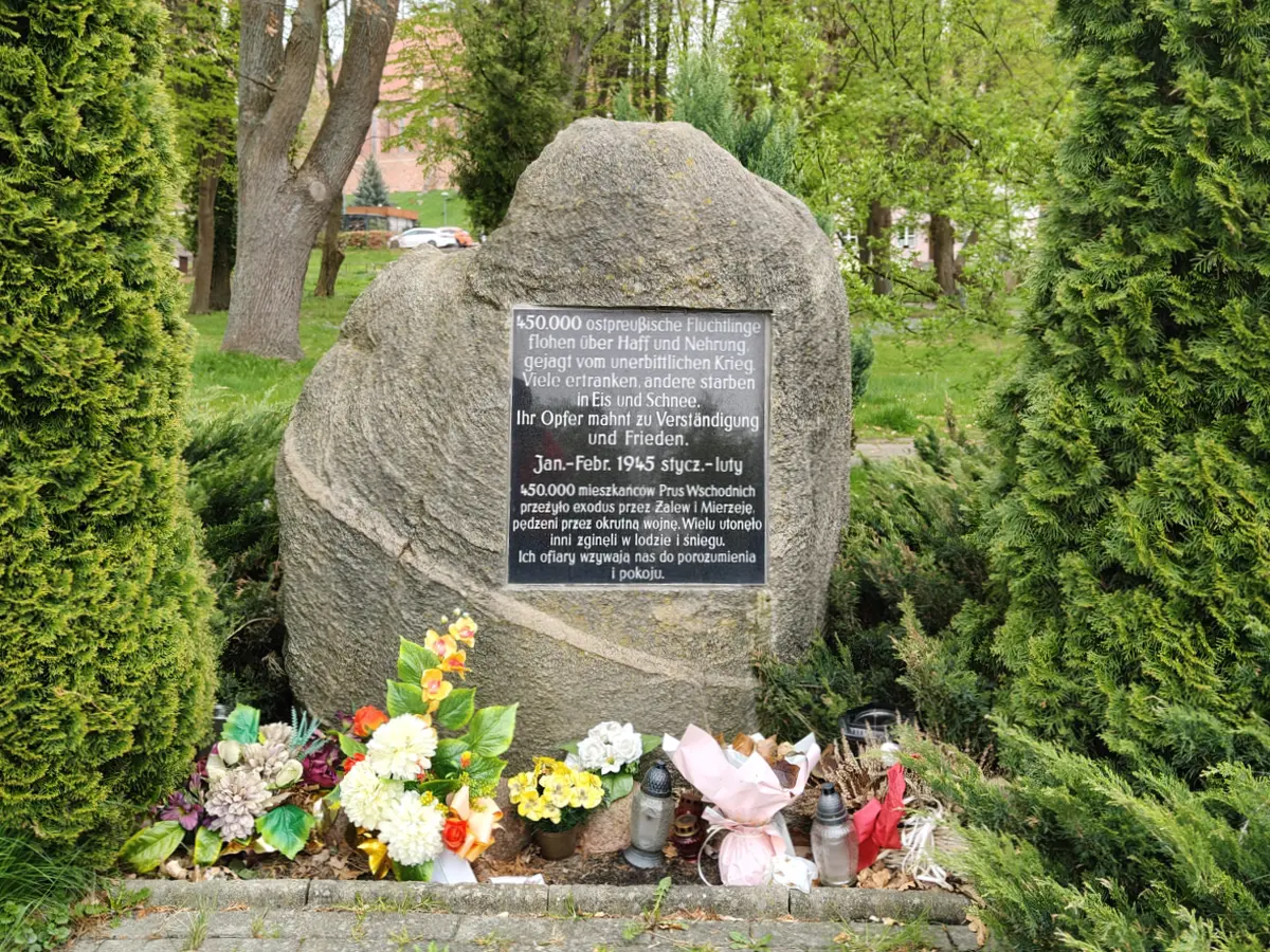 Kamień pamiatkowy we Fromborku